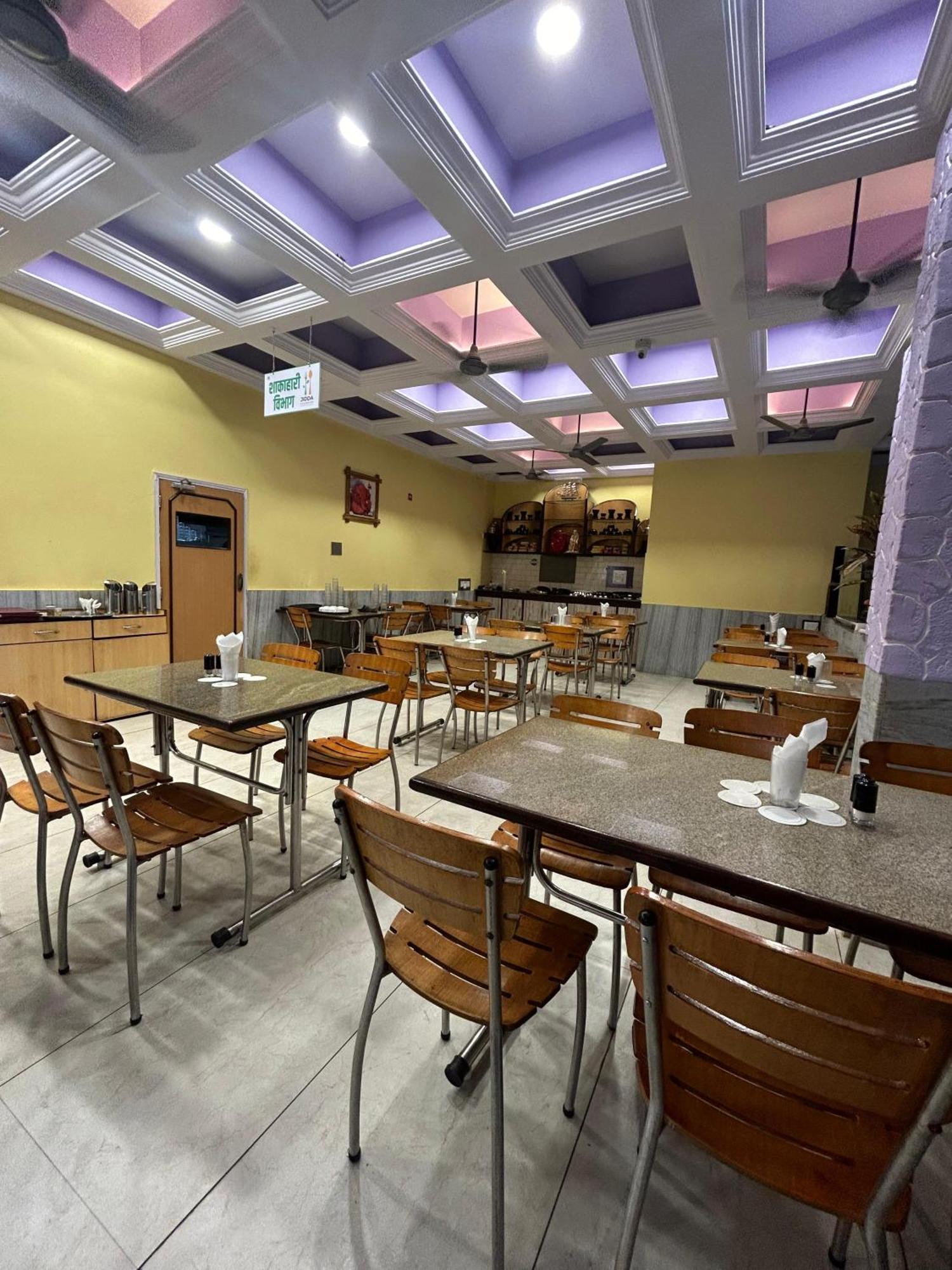 Hotel Prabha Ratnāgiri 外观 照片